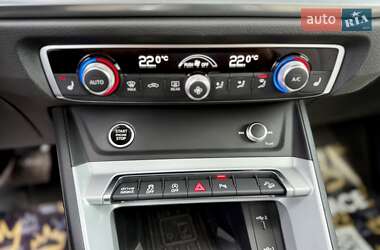Внедорожник / Кроссовер Audi Q3 2020 в 