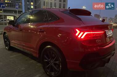 Позашляховик / Кросовер Audi Q3 2022 в Києві