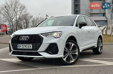 Позашляховик / Кросовер Audi Q3 2021 в Києві