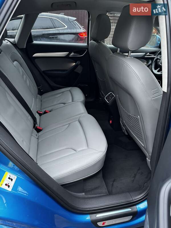 Позашляховик / Кросовер Audi Q3 2015 в Києві