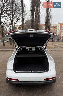 Внедорожник / Кроссовер Audi Q3 2012 в Харькове