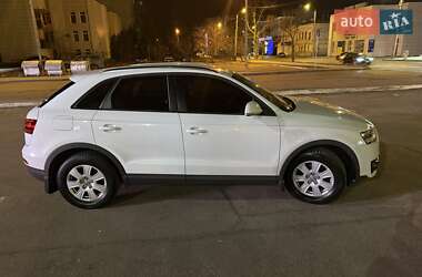 Внедорожник / Кроссовер Audi Q3 2012 в Харькове