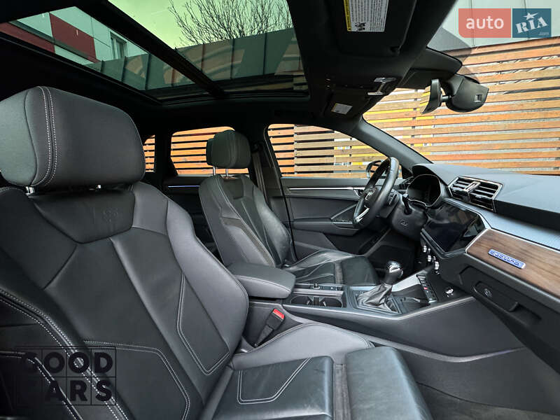 Позашляховик / Кросовер Audi Q3 2021 в Одесі