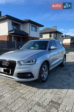 Внедорожник / Кроссовер Audi Q3 2015 в 