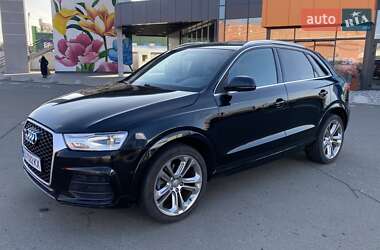 Внедорожник / Кроссовер Audi Q3 2016 в Киеве