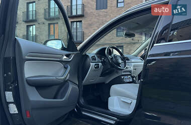 Внедорожник / Кроссовер Audi Q3 2012 в 