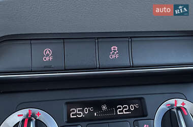 Внедорожник / Кроссовер Audi Q3 2012 в 