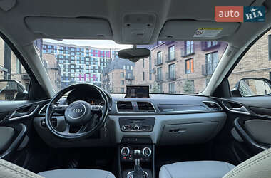 Внедорожник / Кроссовер Audi Q3 2012 в 