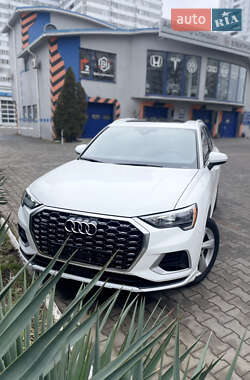 Позашляховик / Кросовер Audi Q3 2019 в Одесі