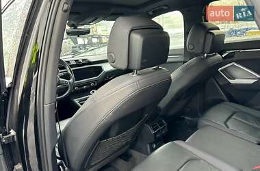 Внедорожник / Кроссовер Audi Q3 2020 в 