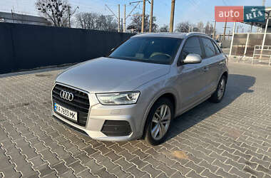 Позашляховик / Кросовер Audi Q3 2017 в 
