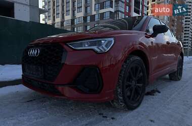 Внедорожник / Кроссовер Audi Q3 2022 в Киеве