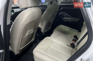 Внедорожник / Кроссовер Audi Q3 2019 в 