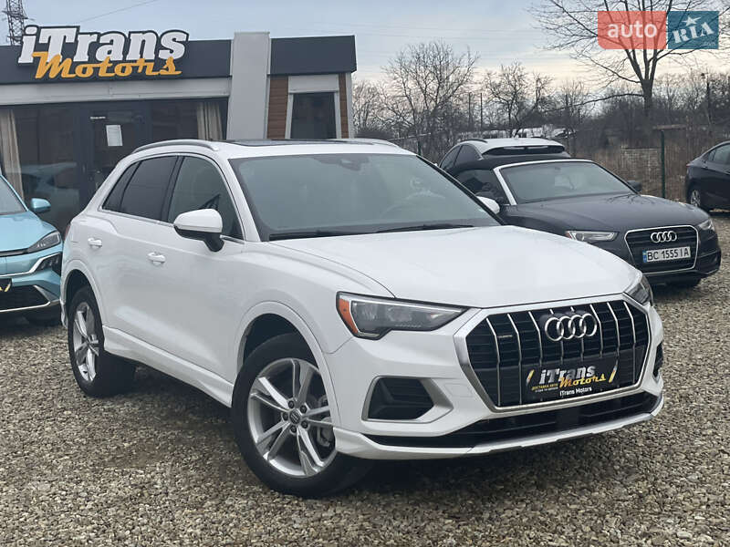 Внедорожник / Кроссовер Audi Q3 2021 в Стрые