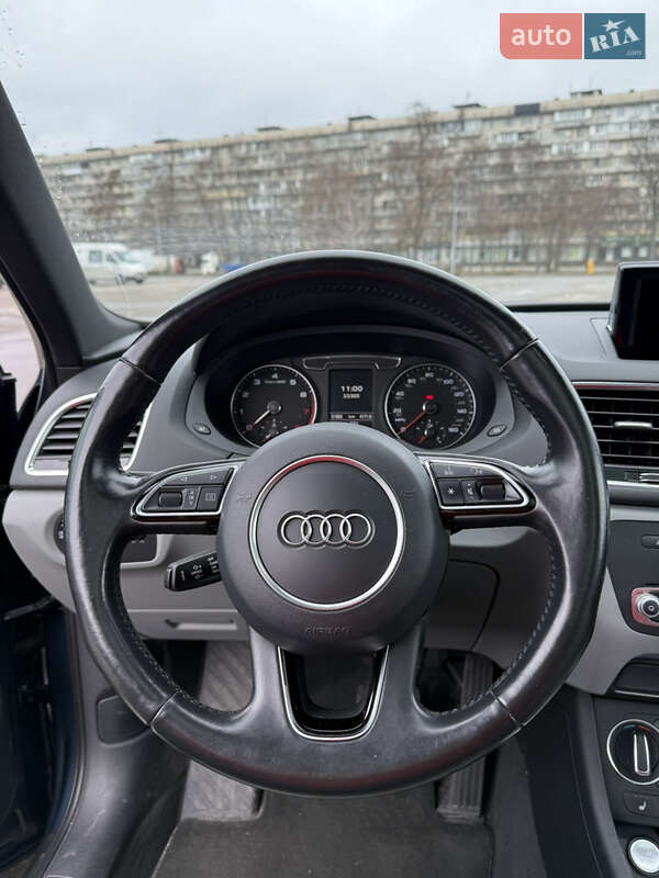 Внедорожник / Кроссовер Audi Q3 2016 в Киеве