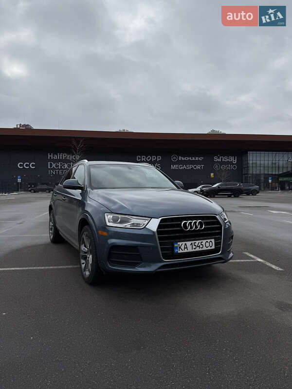 Внедорожник / Кроссовер Audi Q3 2016 в Киеве
