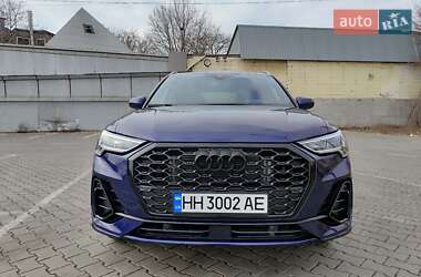Внедорожник / Кроссовер Audi Q3 2024 в 