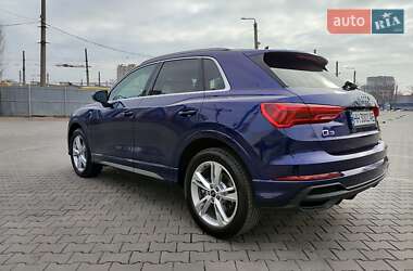 Внедорожник / Кроссовер Audi Q3 2024 в 
