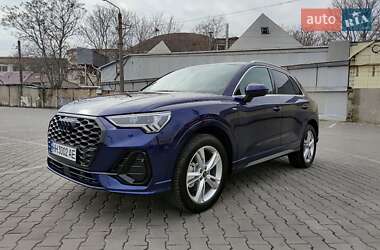 Внедорожник / Кроссовер Audi Q3 2024 в 