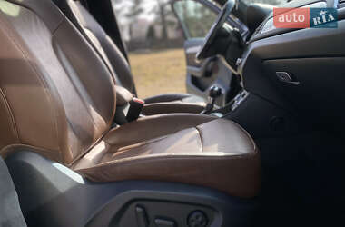 Внедорожник / Кроссовер Audi Q3 2014 в 