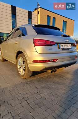 Позашляховик / Кросовер Audi Q3 2016 в 