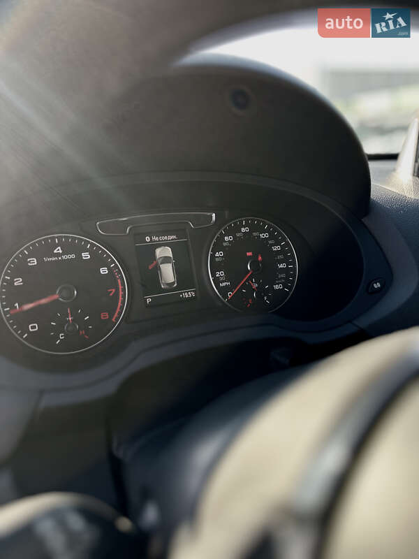 Внедорожник / Кроссовер Audi Q3 2015 в Киеве фото 17 Внедорожник / Кроссовер Audi Q3 2015 в Киеве