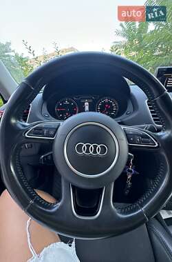 Внедорожник / Кроссовер Audi Q3 2014 в 