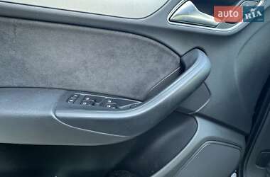 Внедорожник / Кроссовер Audi Q3 2014 в 