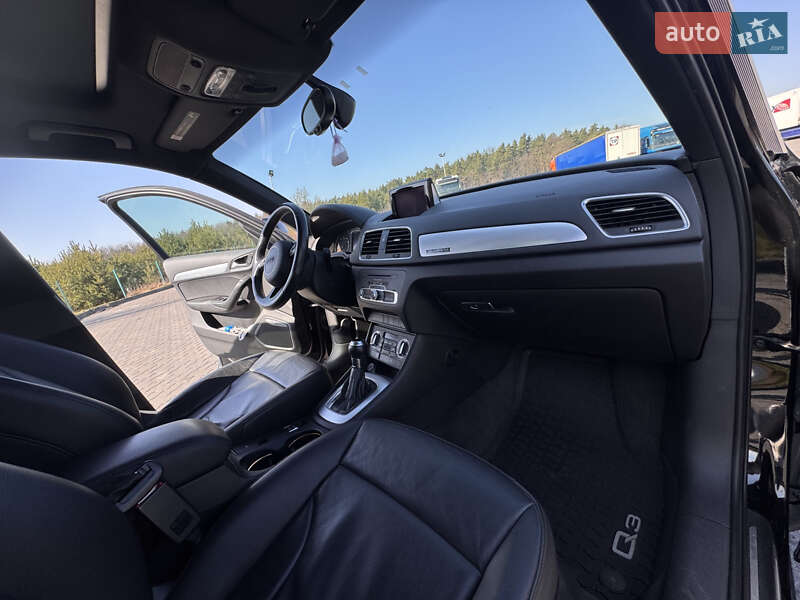 Внедорожник / Кроссовер Audi Q3 2015 в Рава-Русской фото 16 Внедорожник / Кроссовер Audi Q3 2015 в Рава-Русской