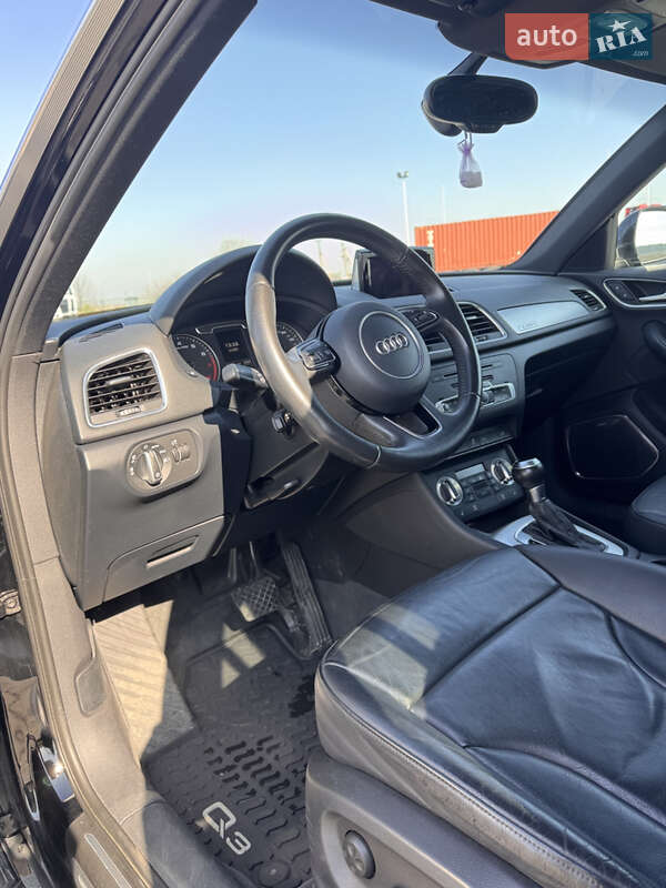 Внедорожник / Кроссовер Audi Q3 2015 в Рава-Русской фото 14 Внедорожник / Кроссовер Audi Q3 2015 в Рава-Русской