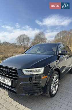 Внедорожник / Кроссовер Audi Q3 2016 в 