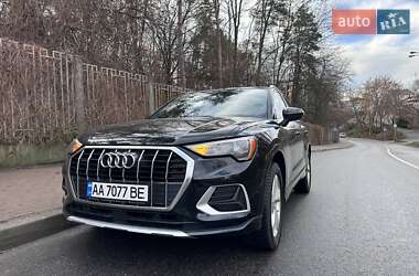 Позашляховик / Кросовер Audi Q3 2020 в 