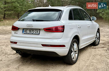 Внедорожник / Кроссовер Audi Q3 2015 в 