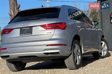 Внедорожник / Кроссовер Audi Q3 2022 в 