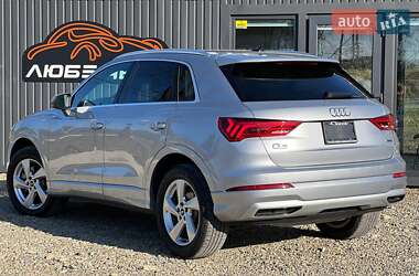 Внедорожник / Кроссовер Audi Q3 2022 в 