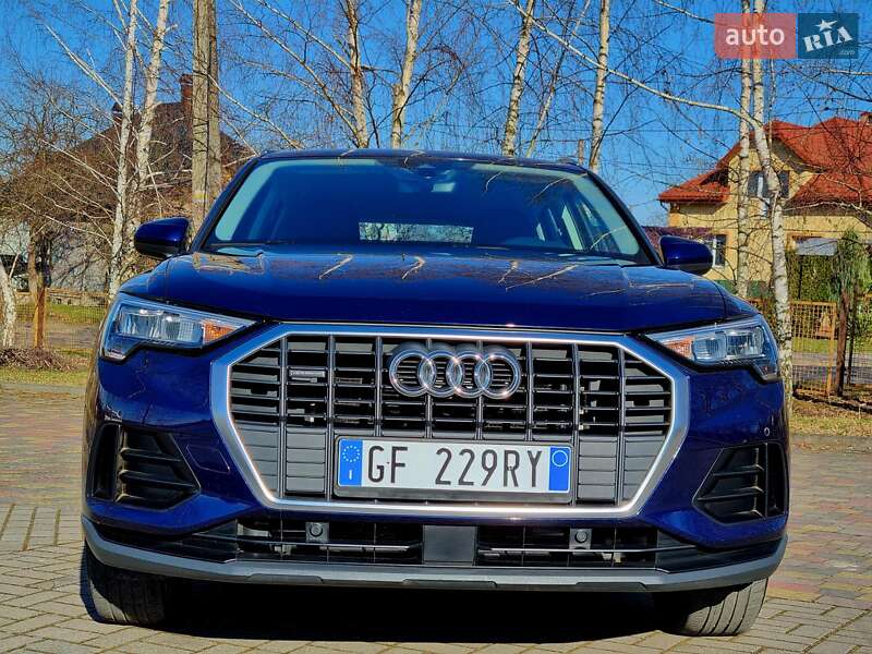 Внедорожник / Кроссовер Audi Q3 2021 в Трускавце