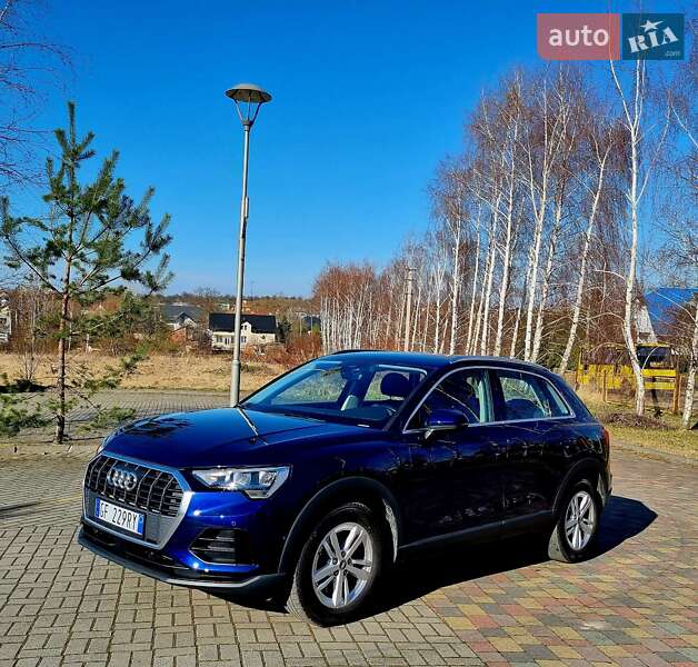 Внедорожник / Кроссовер Audi Q3 2021 в Трускавце