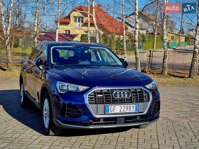 Внедорожник / Кроссовер Audi Q3 2021 в Трускавце