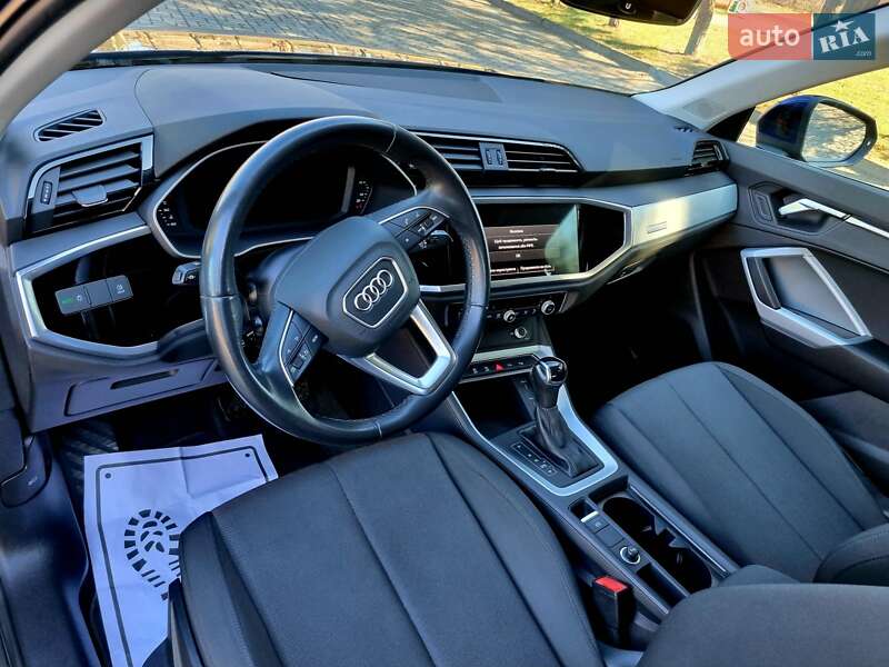 Внедорожник / Кроссовер Audi Q3 2021 в Трускавце