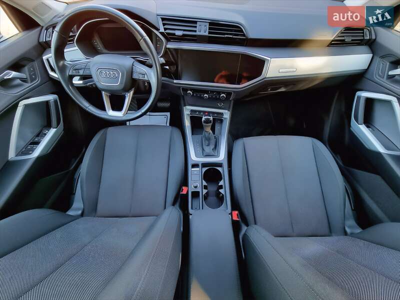Внедорожник / Кроссовер Audi Q3 2021 в Трускавце