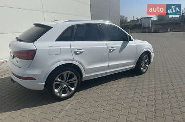 Внедорожник / Кроссовер Audi Q3 2016 в 