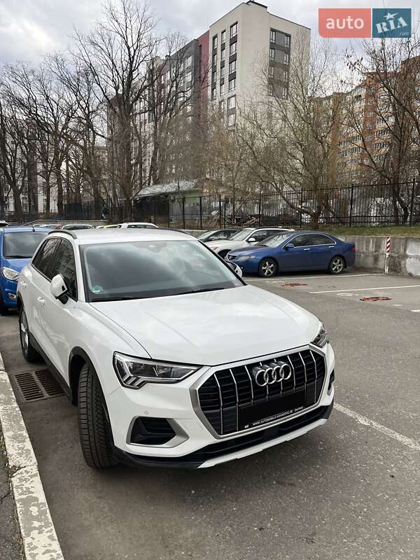 Внедорожник / Кроссовер Audi Q3 2021 в Киеве фото 3 Внедорожник / Кроссовер Audi Q3 2021 в Киеве