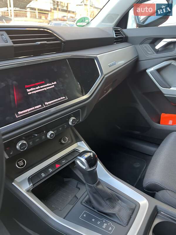 Внедорожник / Кроссовер Audi Q3 2021 в Киеве фото 12 Внедорожник / Кроссовер Audi Q3 2021 в Киеве