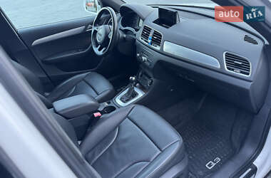 Внедорожник / Кроссовер Audi Q3 2018 в 