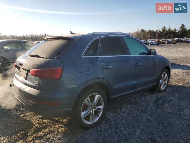 Внедорожник / Кроссовер Audi Q3 2016 в Киеве