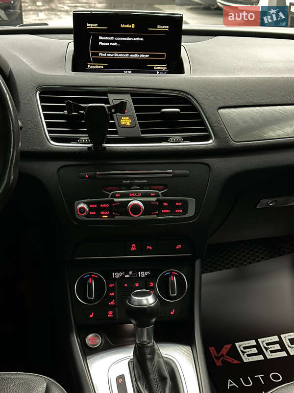 Внедорожник / Кроссовер Audi Q3 2017 в Одессе