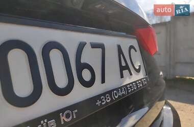 Внедорожник / Кроссовер Audi Q3 2022 в 