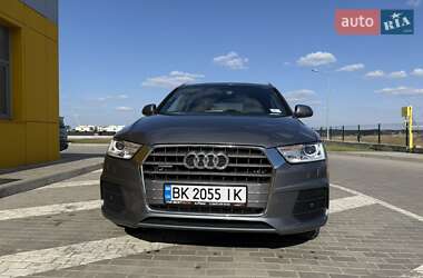 Внедорожник / Кроссовер Audi Q3 2016 в 
