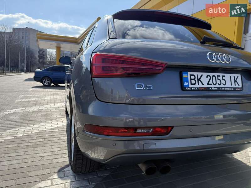 Внедорожник / Кроссовер Audi Q3 2016 в Ровно