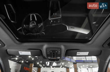 Внедорожник / Кроссовер Audi Q3 2019 в 
